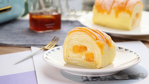 Mango Almond Melaleuca - How do you want to cut cake roll?
