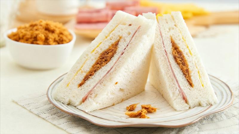 Chicken Breast Sandwich Cutting - Ultrasonic Cutting - Cheersonic