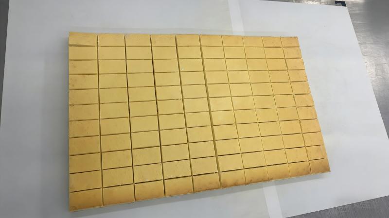 Ultrasonic Pound Cake Cutting Machine - Cheersonic Cake Cutter